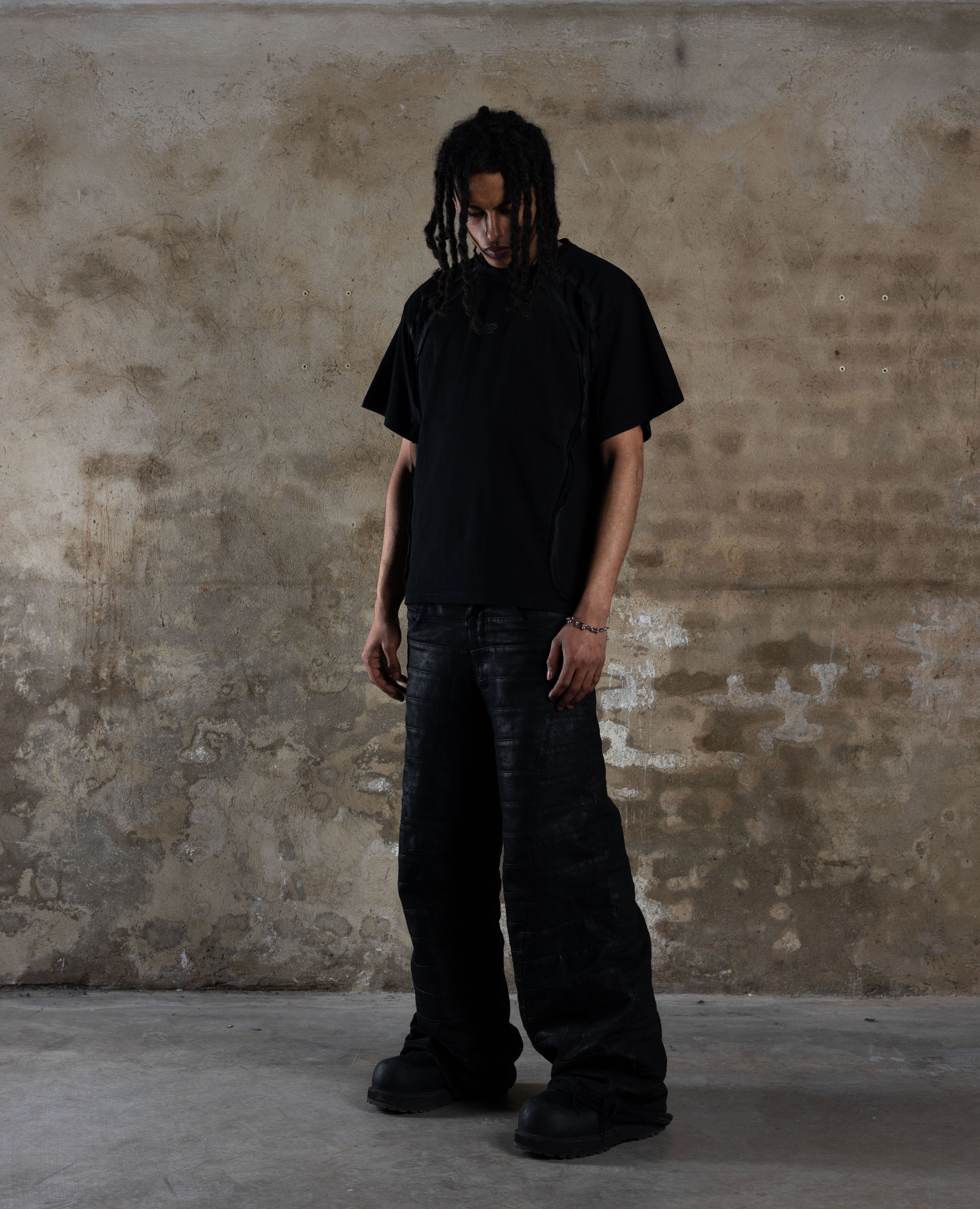 【DAVRILSUPPLY】VANTA BLACK ATOM T-SHIRT ユニセックス VANTA BLACK ATOM T-SHIRT – DAVRILSUPPLY