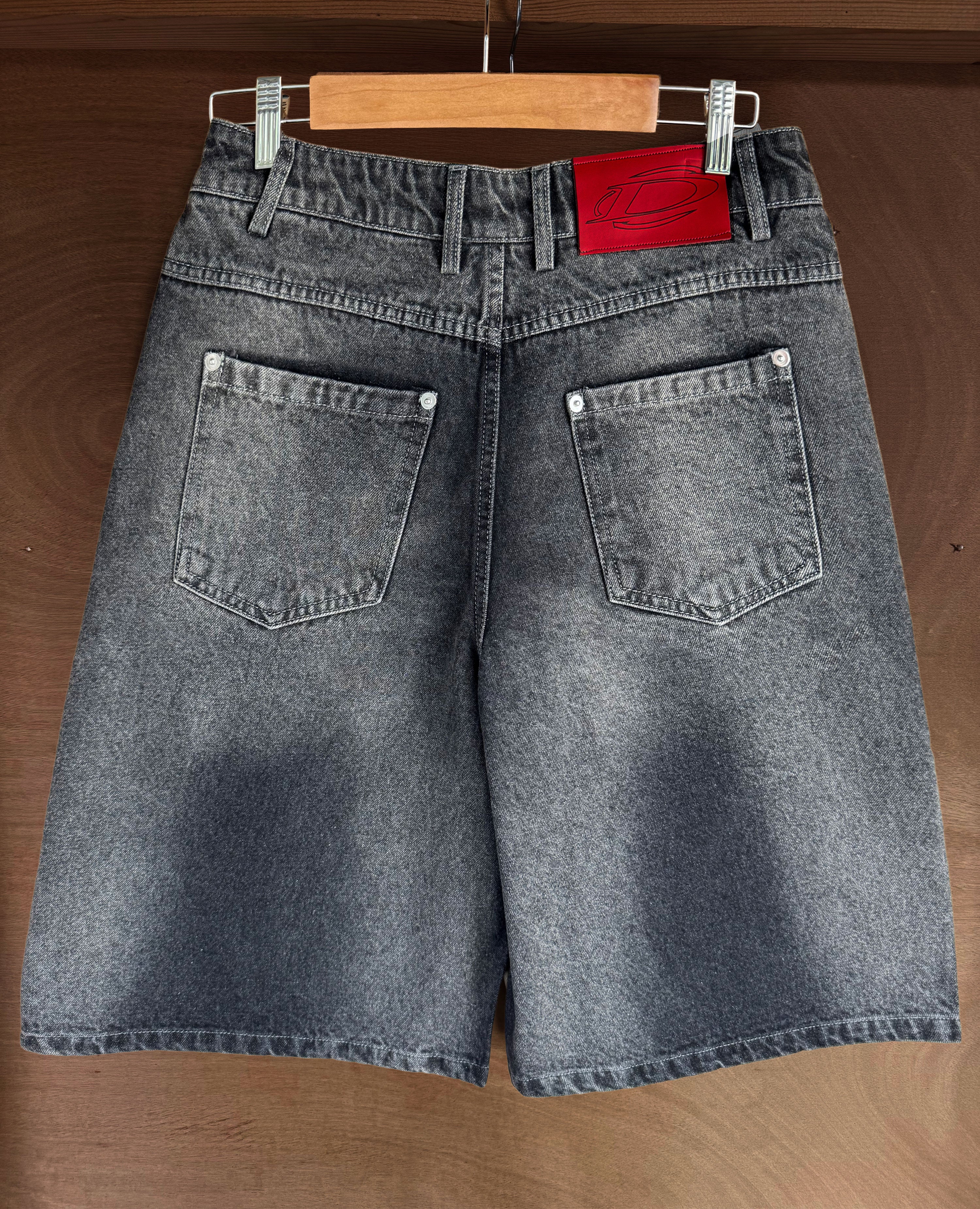 V-FLIGHT WASHED JORT