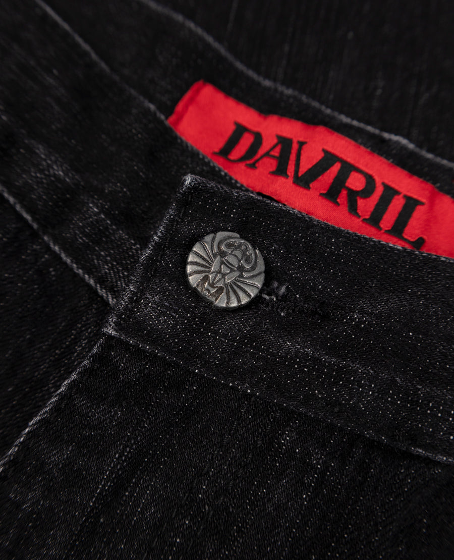LOOSE-FIT EVERYDAY DENIM