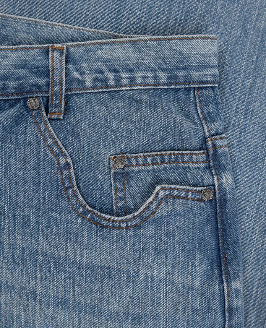 LOOSE-FIT EVERYDAY DENIM