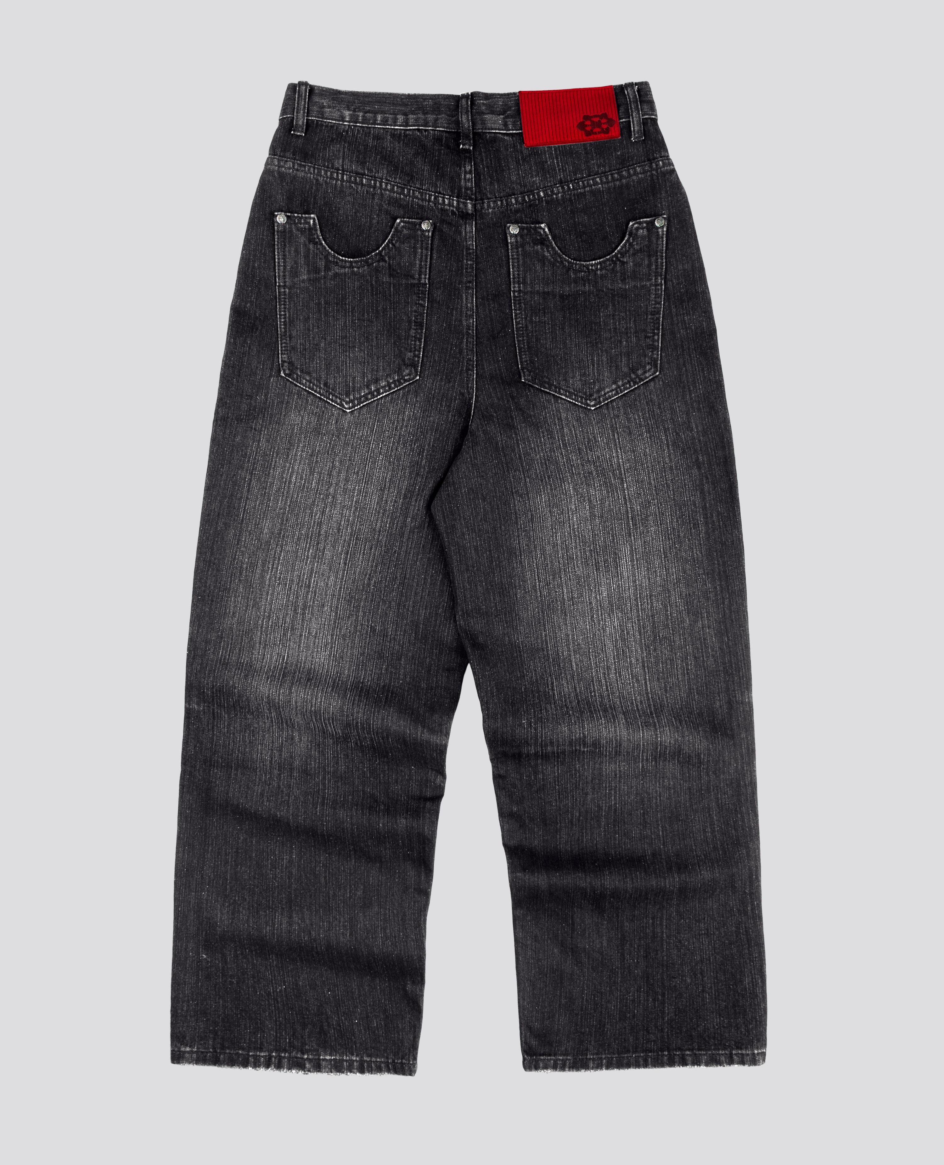 LOOSE-FIT EVERYDAY DENIM