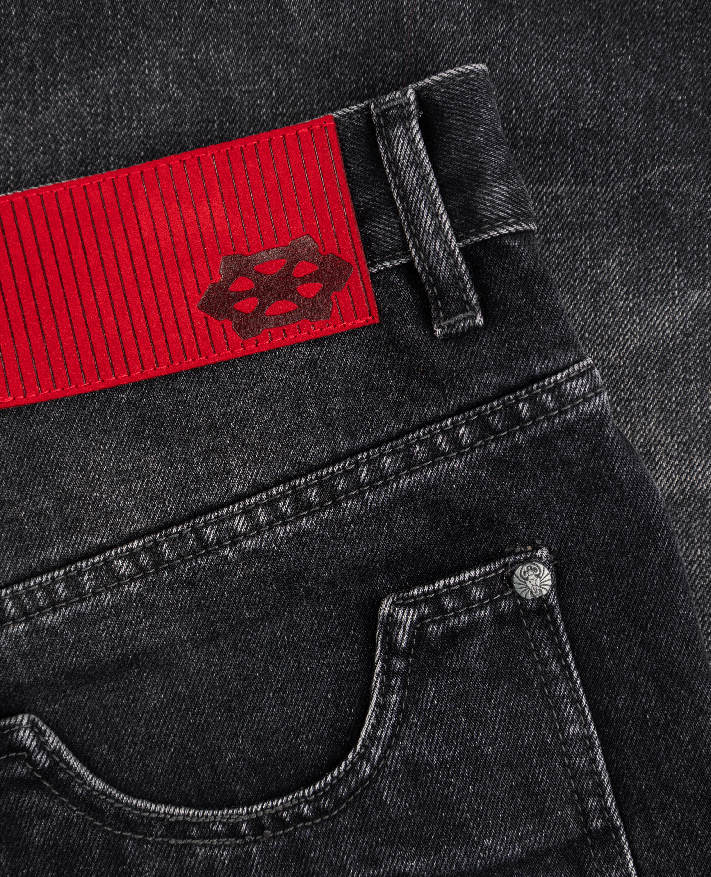 ULTRA-LOOSE FIT EVERYDAY DENIM