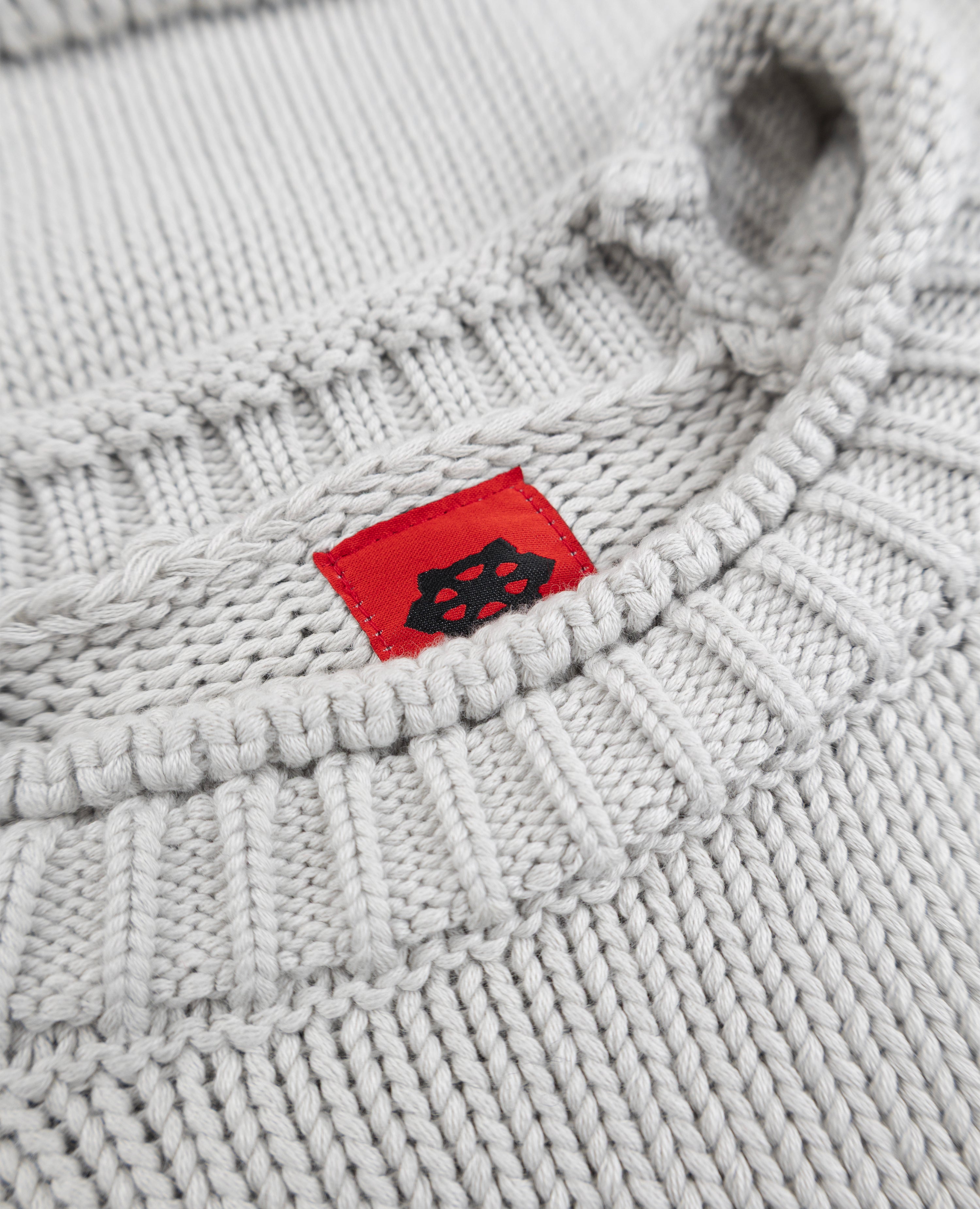 WHITE LOSTBEAST KNITWEAR