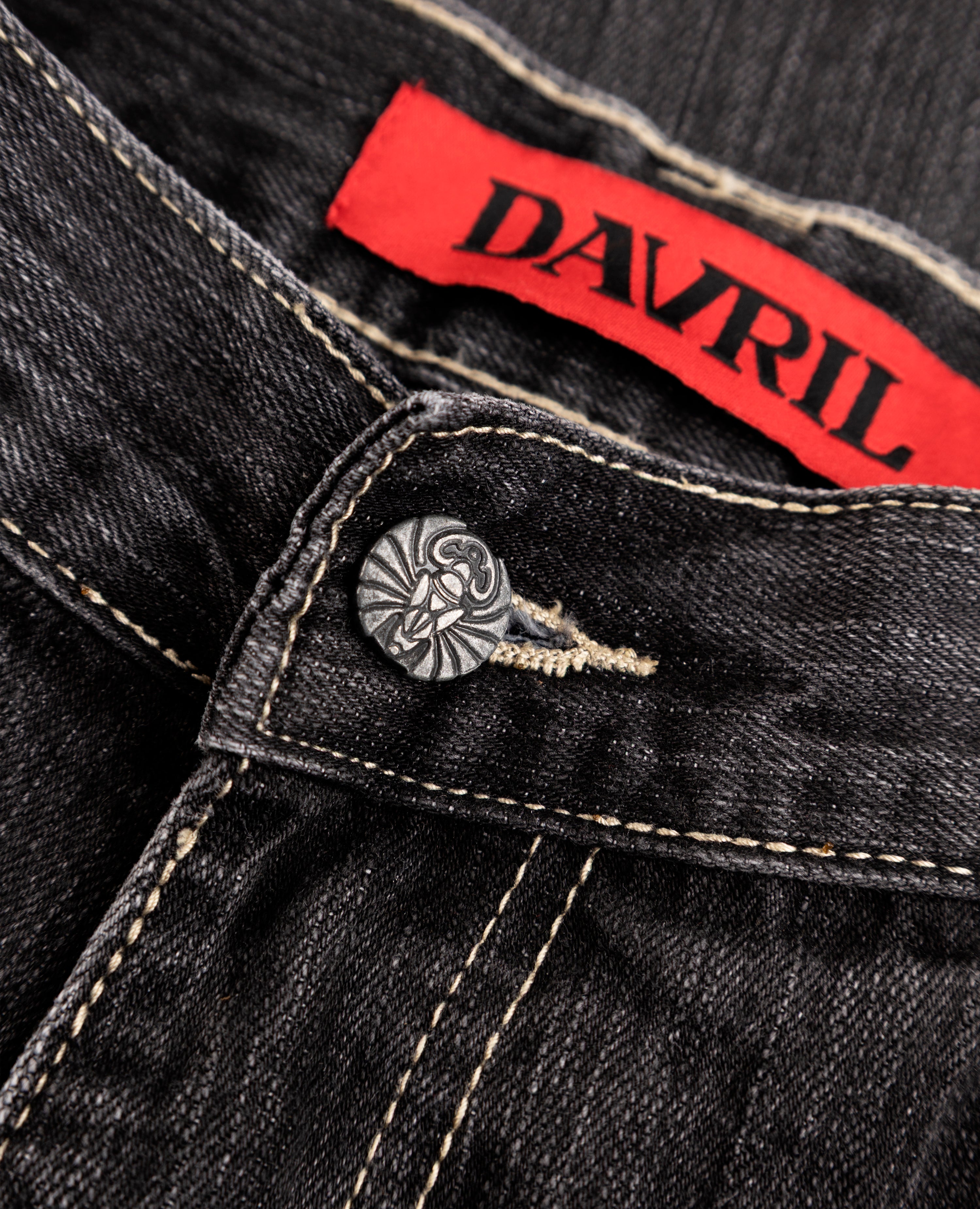 BLACK WILDLIFE LOOSE-FIT DENIM