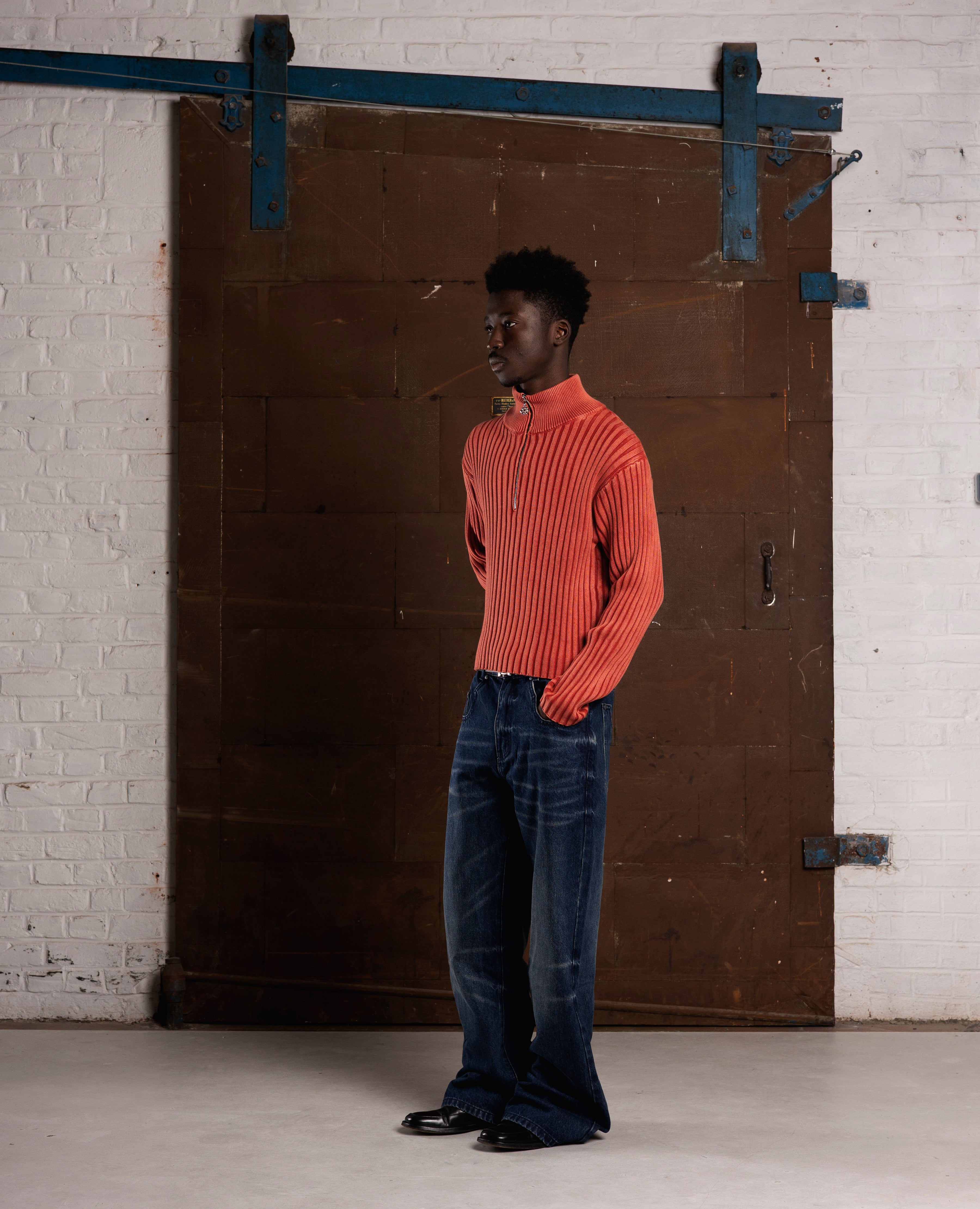 RED FITTED RIBBED KNITWEAR