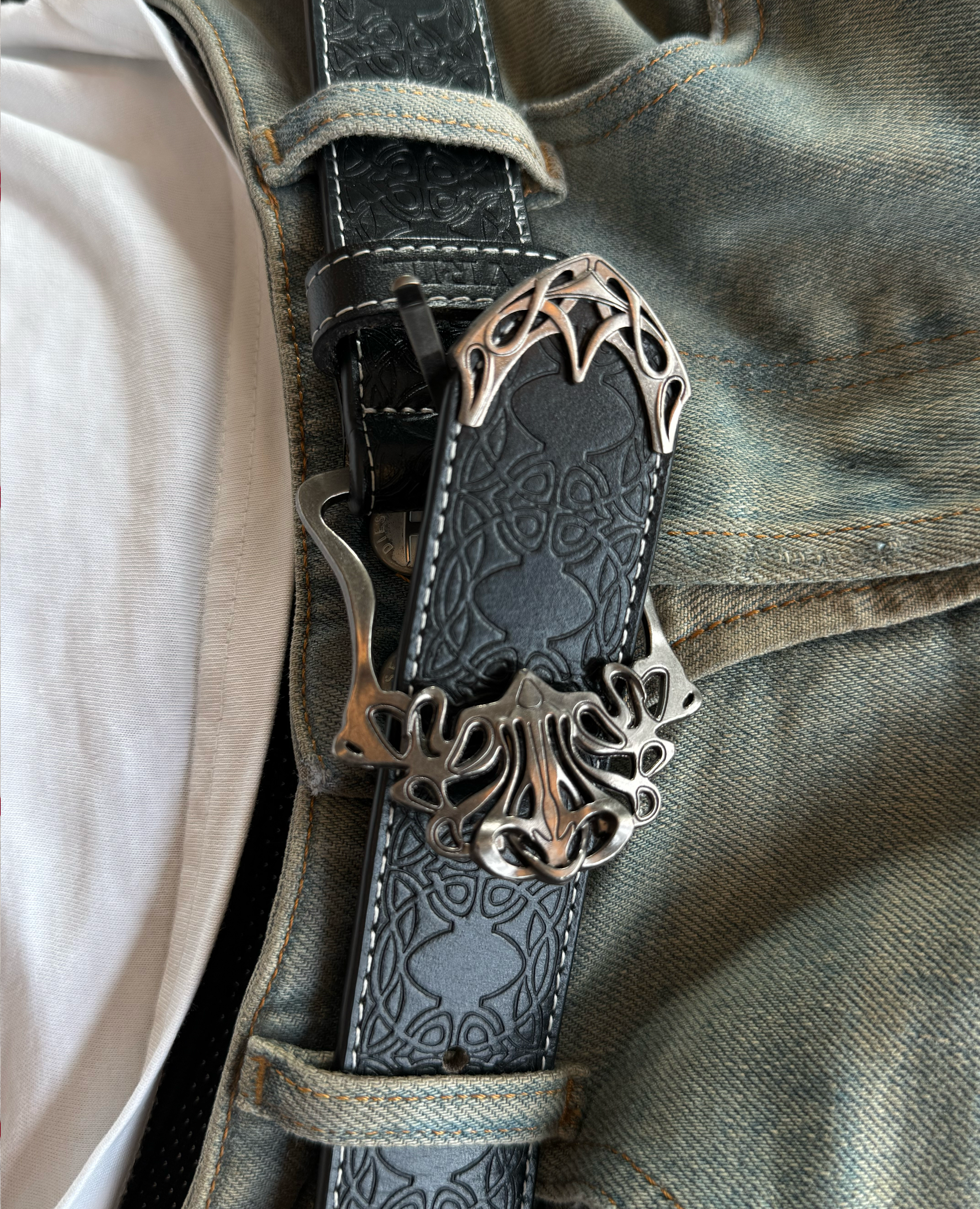 DavrilSupply | Urban Accessories – Bags, Rings, Street Details DavrilSupply | Urban Accessories – Bags, Rings, Street Details